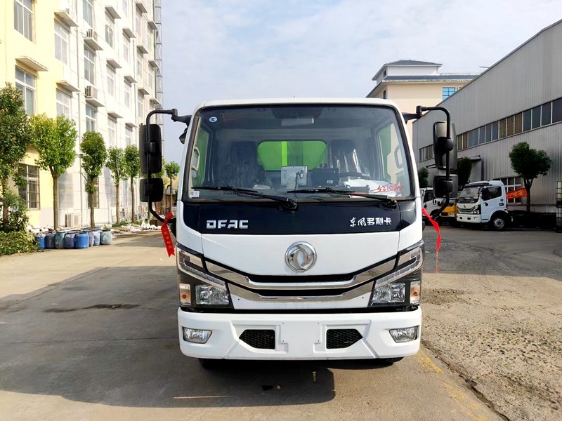 東風(fēng)5方洗掃車圖片02